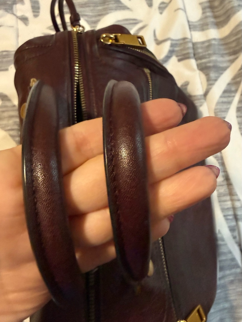 Rebecca Minkoff Burgundy Leather Bag with Gold Hardware - Picture 3 of 8
